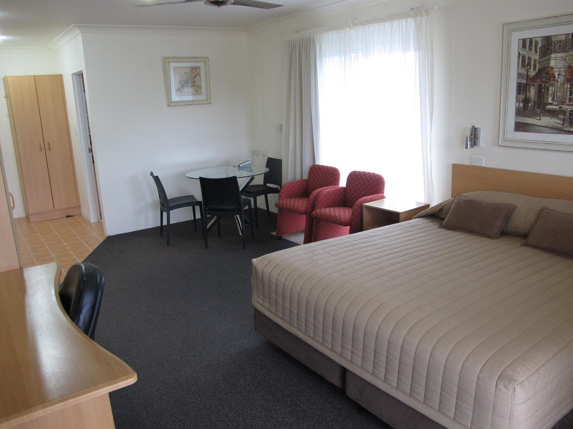 Aston Hill Motor Lodge Port Macquarie Bagian luar foto