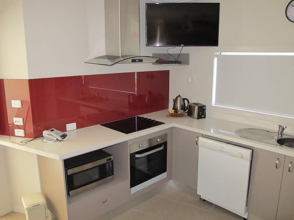 Aston Hill Motor Lodge Port Macquarie Bagian luar foto