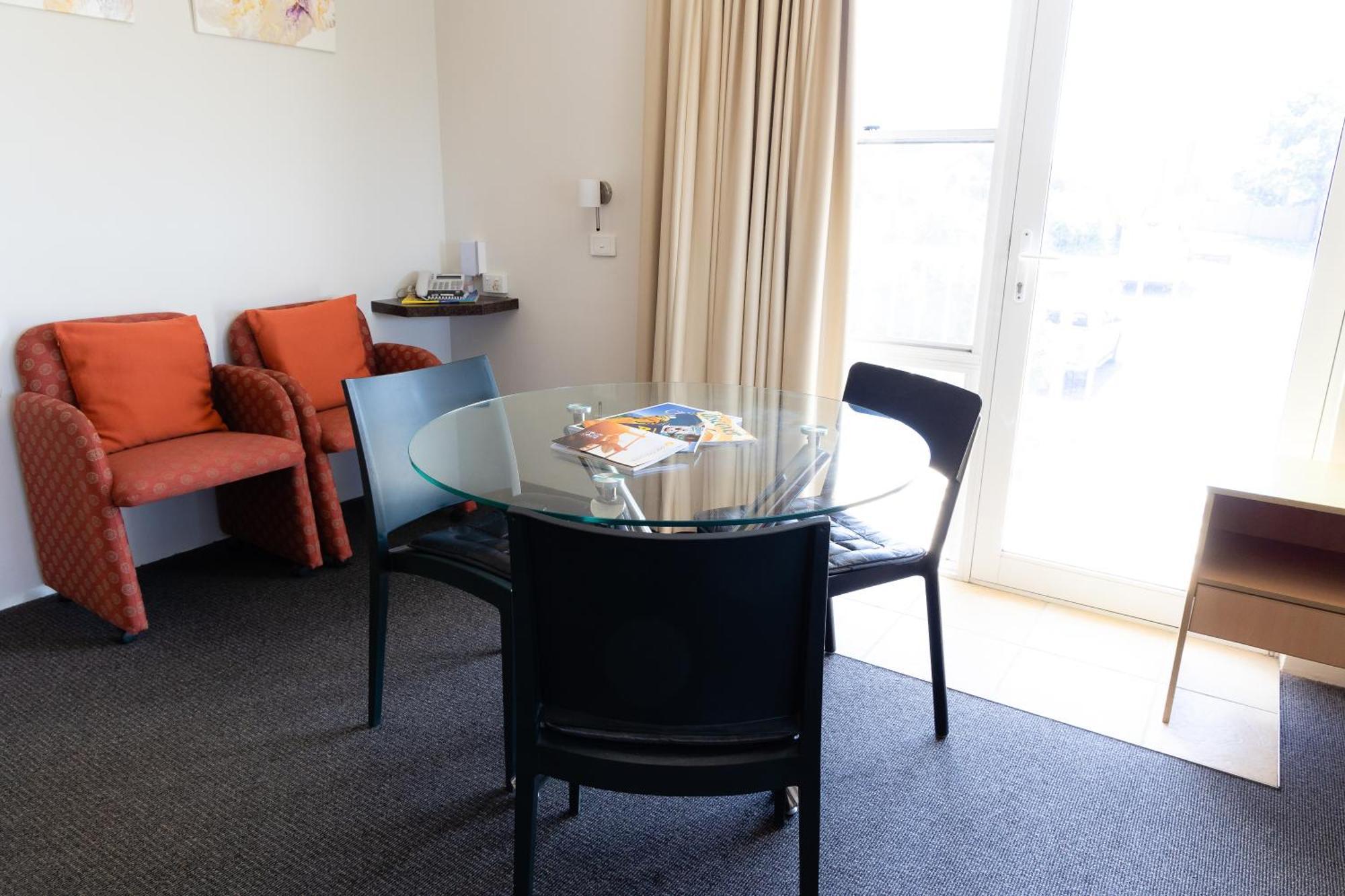 Aston Hill Motor Lodge Port Macquarie Bagian luar foto