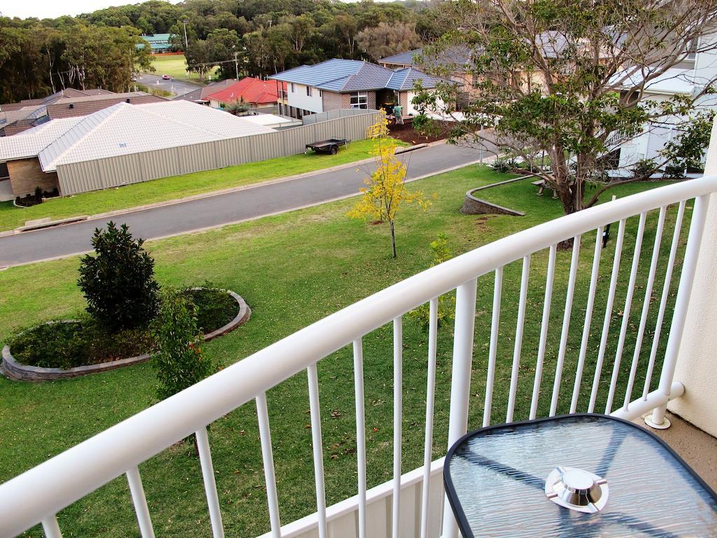 Aston Hill Motor Lodge Port Macquarie Bagian luar foto