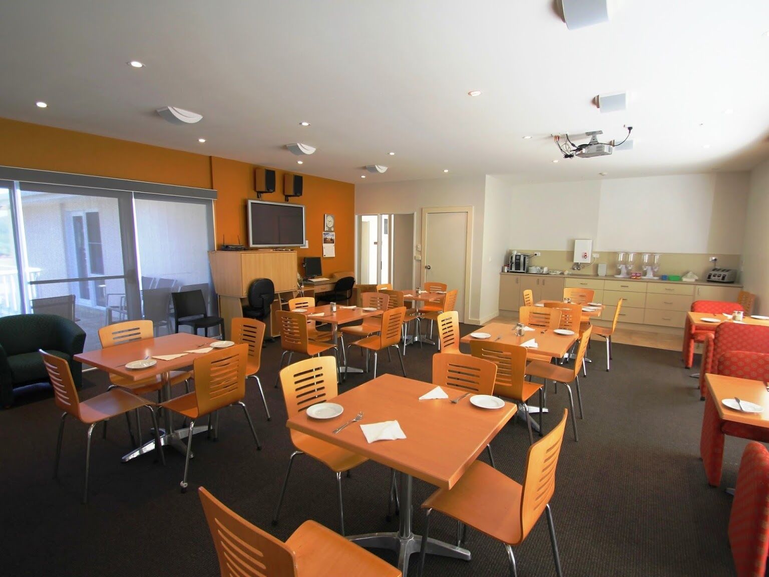 Aston Hill Motor Lodge Port Macquarie Bagian luar foto